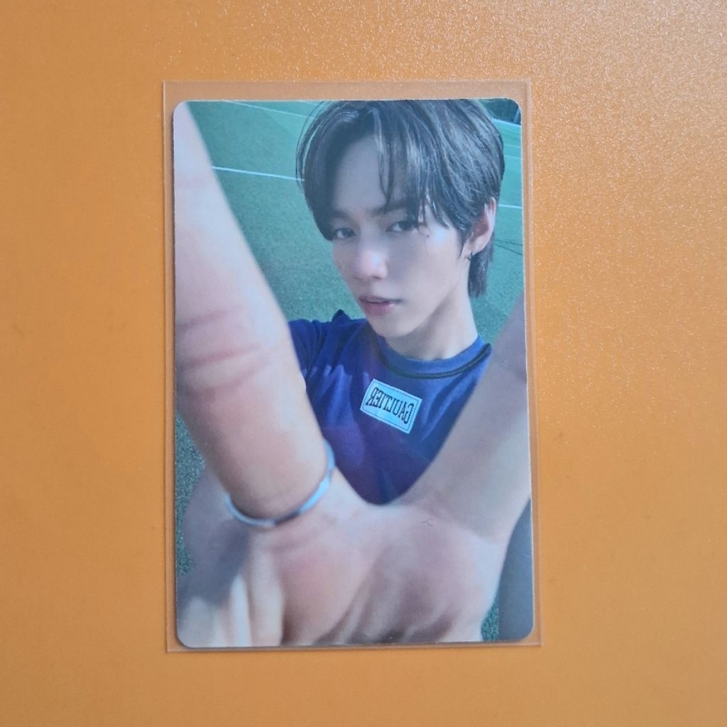 Ahof Photocard Official Who We Are (Jewel Ver.)