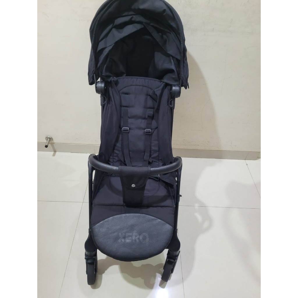 Preloved Xero Autofold Stroller – All Black