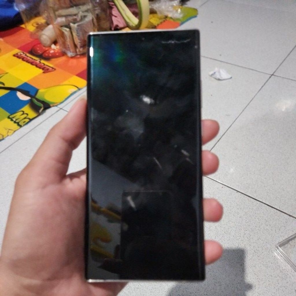 Samsung Galaxy Note 20 Ultra 5g. Ram 12 internal 256Gb