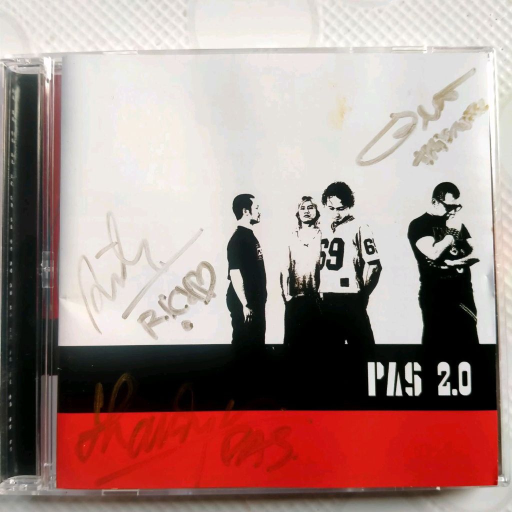 CD pas band ( tanda tangan)