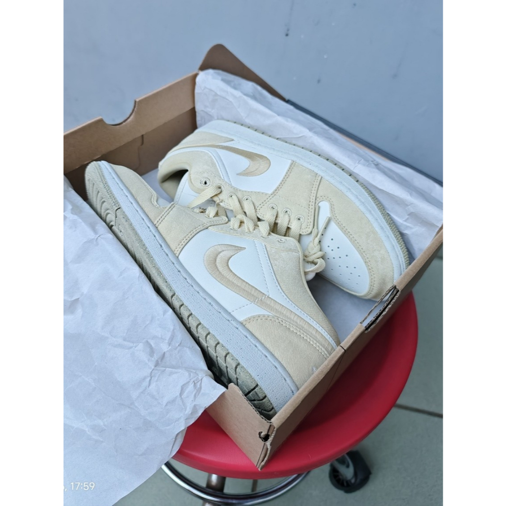 Nike Air Jordan 1 Low Special Edition Gold White [FN3722-701] size 40,5 Original