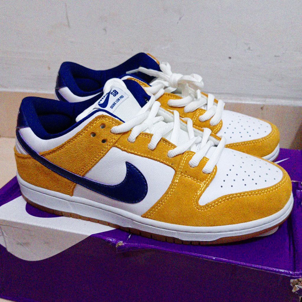 Nike SB Dunk Low Pro - Laser Orange