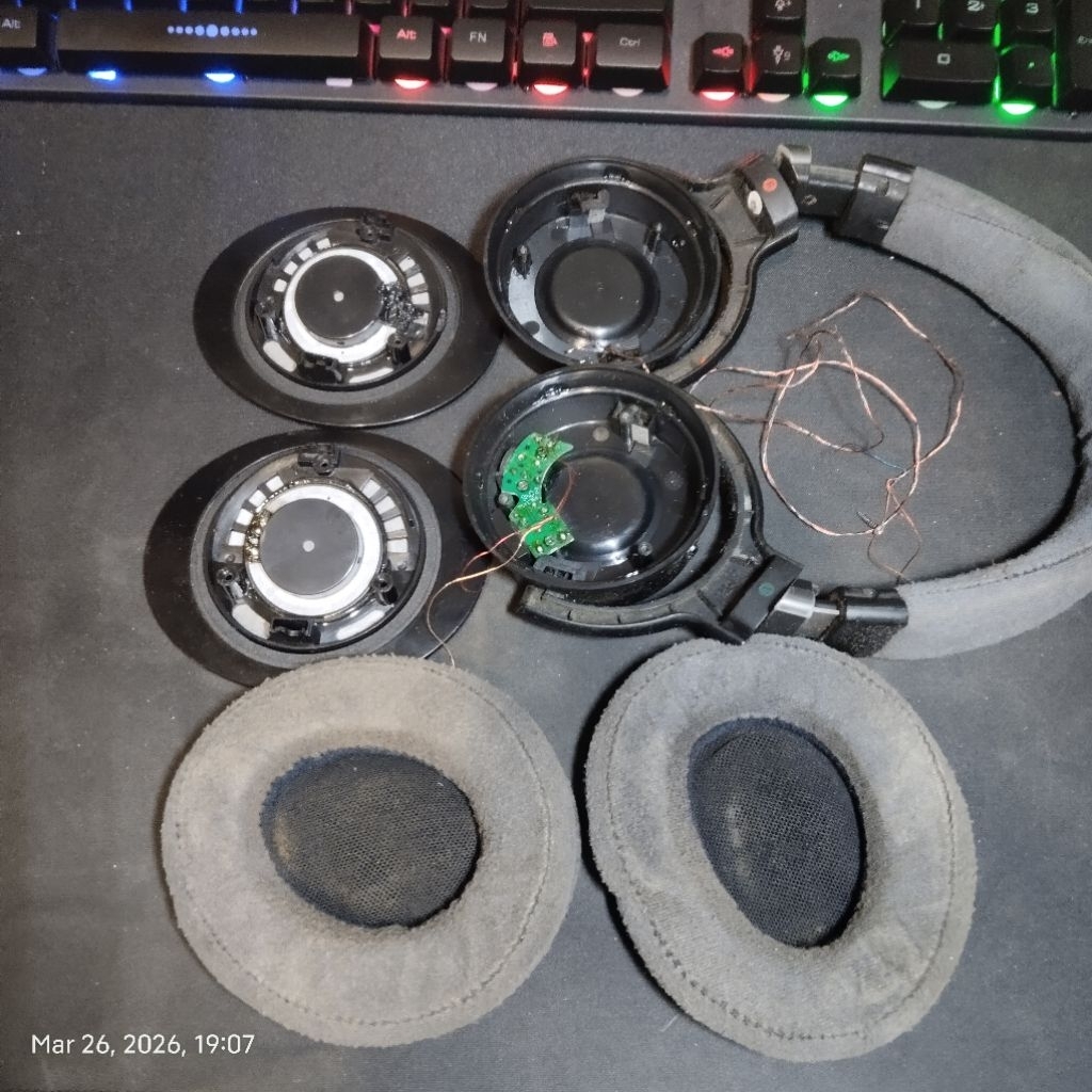 bangkai headset cooler master MH752