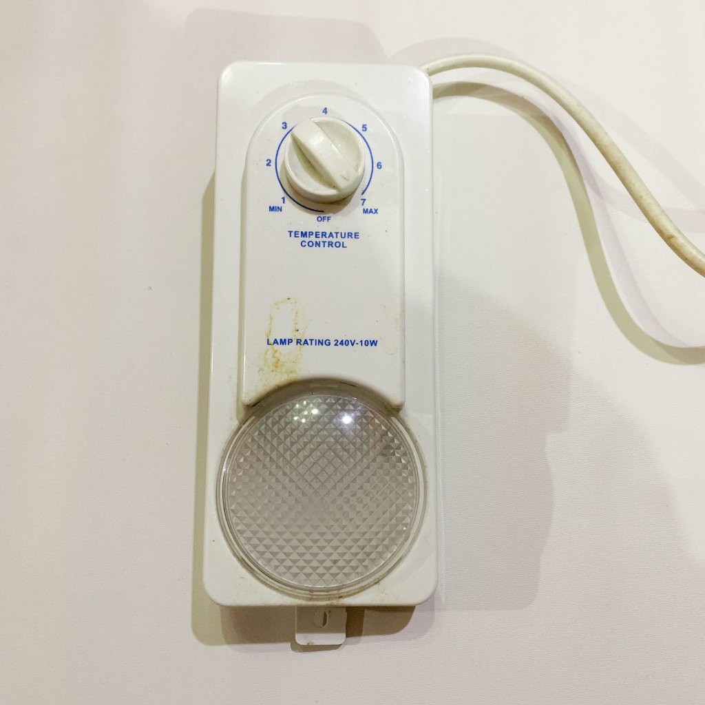 (Bekas – Original Copotan) Temperature Control/Termostat/Wadah Lampu Kulkas AQUA 1 Pintu AQR-D190