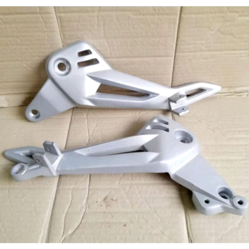 FOOTSTEP POSTEP STEP BELAKANG  SUPRA X 125 DD ORIGINAL BAHAN TEBAL BOSTEP PIJAKAN BELAKANG SUPRA X 1