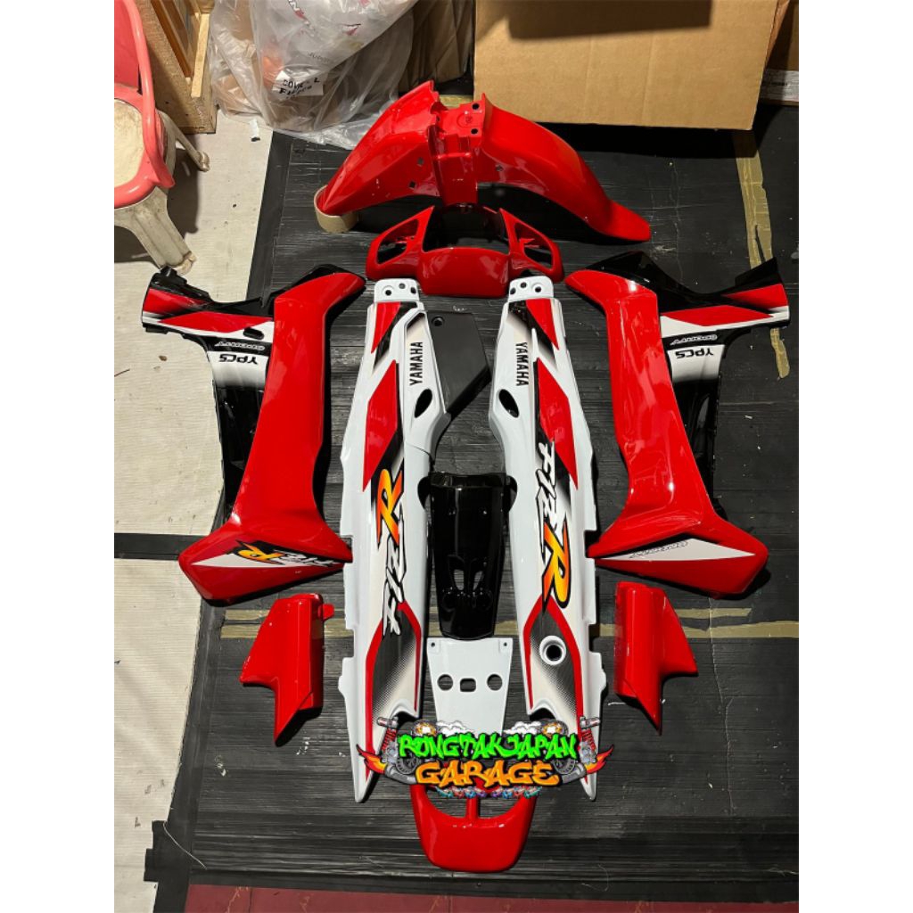 Full Set Bodi Halus Fiz r F1zr Ardath Merah Hitam Putih 2001 Cover Body Fiz r F1zr Ardath Merah Hita