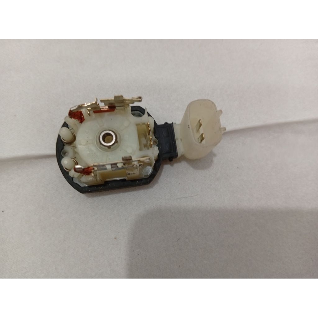 carbon karbon brush arang dinamo power window grand avanza xenia original