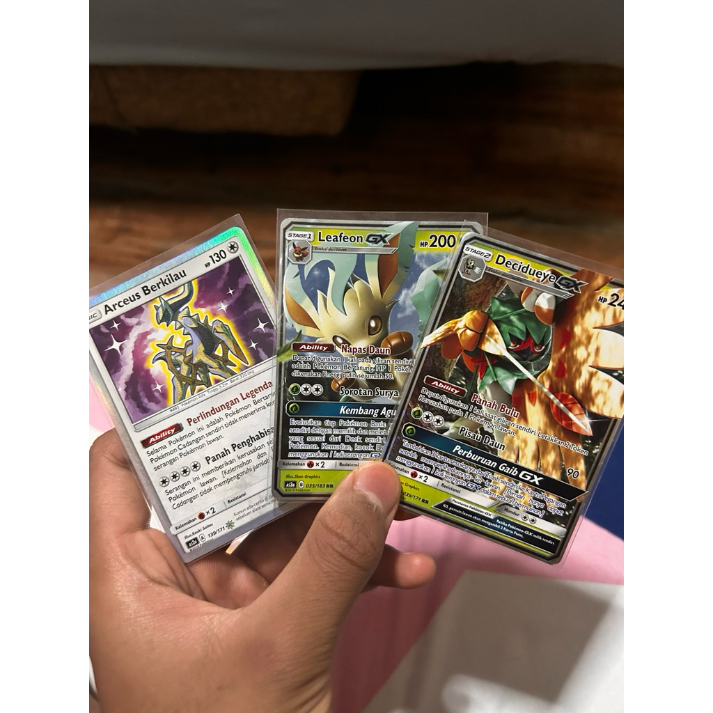 kartu pokemon tcg shiny arceus, Desidueye, Leafeon