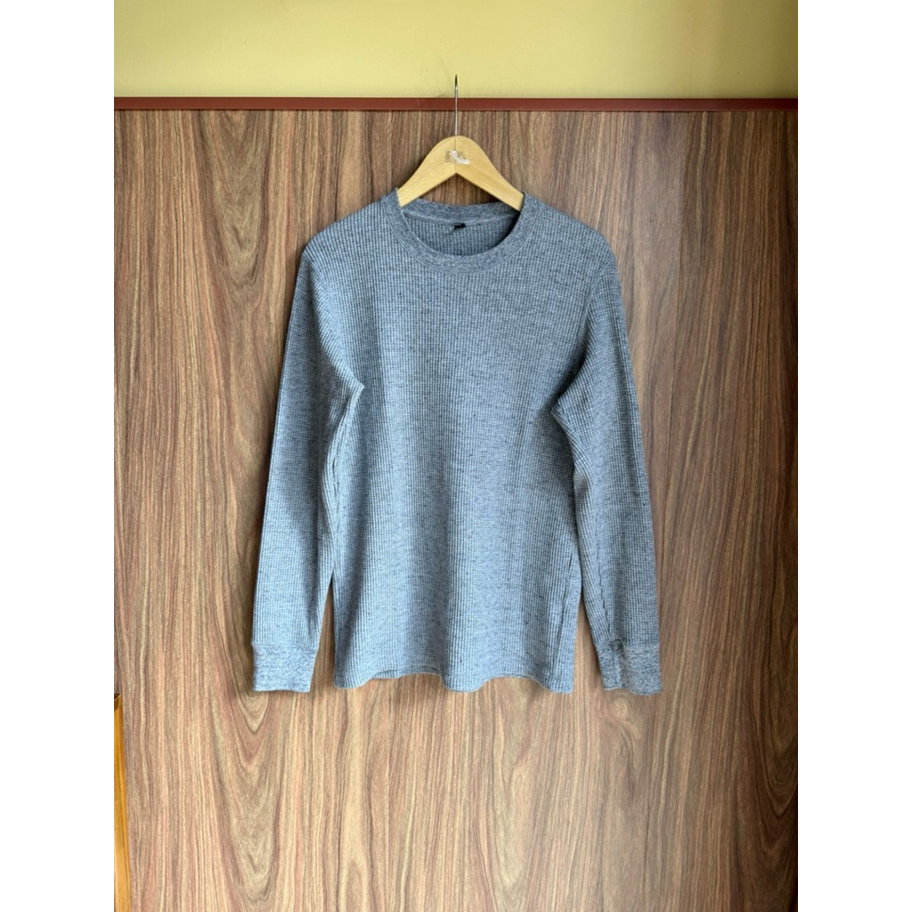 Baju Kaos Lengan Panjang Uniqlo Waffle Abu Second