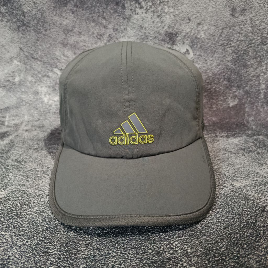 Digidegu Topi Running Adidas Aeroready
