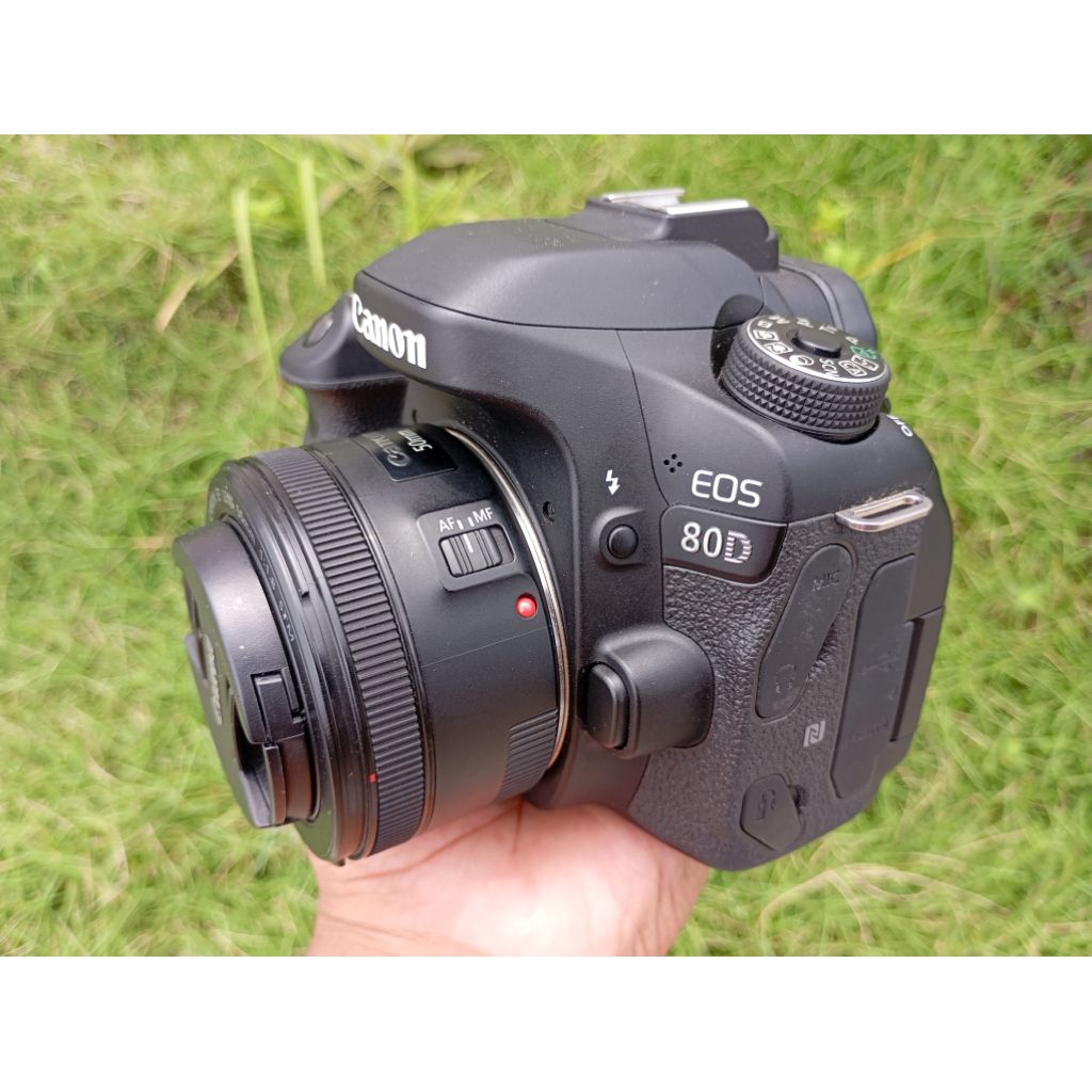 Camera Canon 80D Lensa 50mm STM