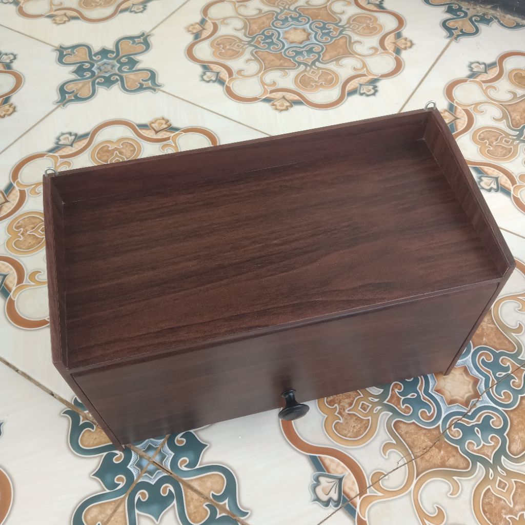 rak dinding nakas gantung minimalis