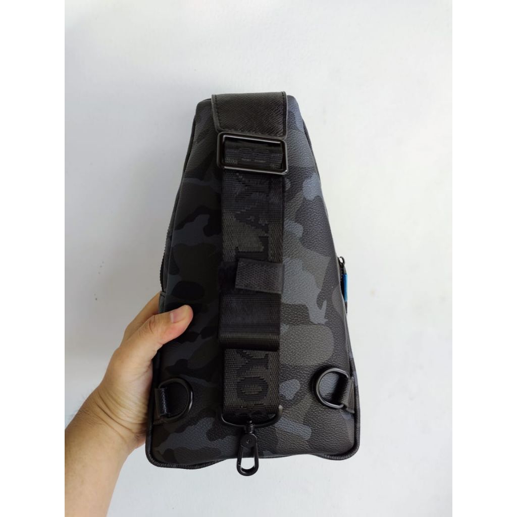 PLAYBOY Sling Bag Original / PLAYBOY Chest Bag Original