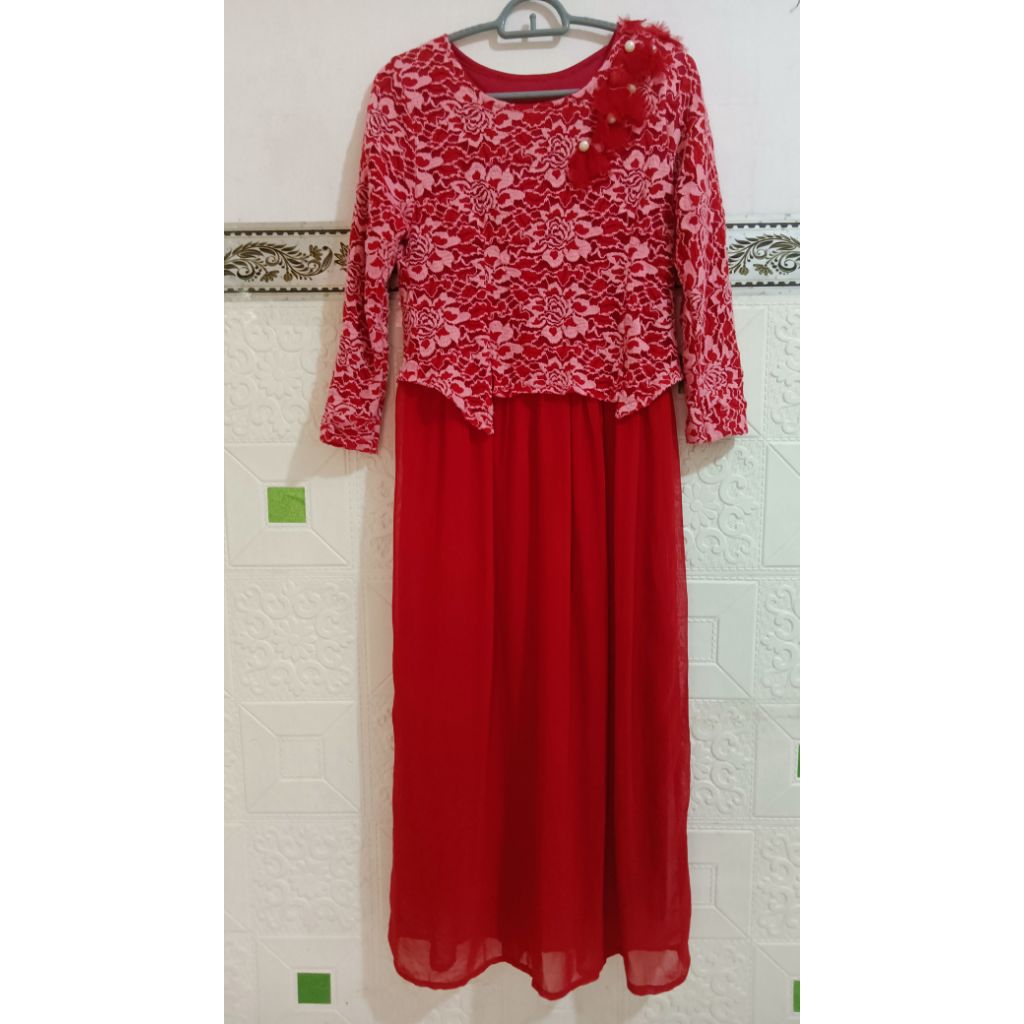 PRELOVED GAMIS Warna MAROON//MERAH CABAI dengan ATASAN BRUKAT MOTIF BUNGA PINGGANG KARET