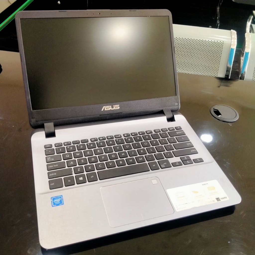 Laptop Asus X407MA A407MA Celeron N4000 4Gb 8Gb SSD Mulus Siap Pakai