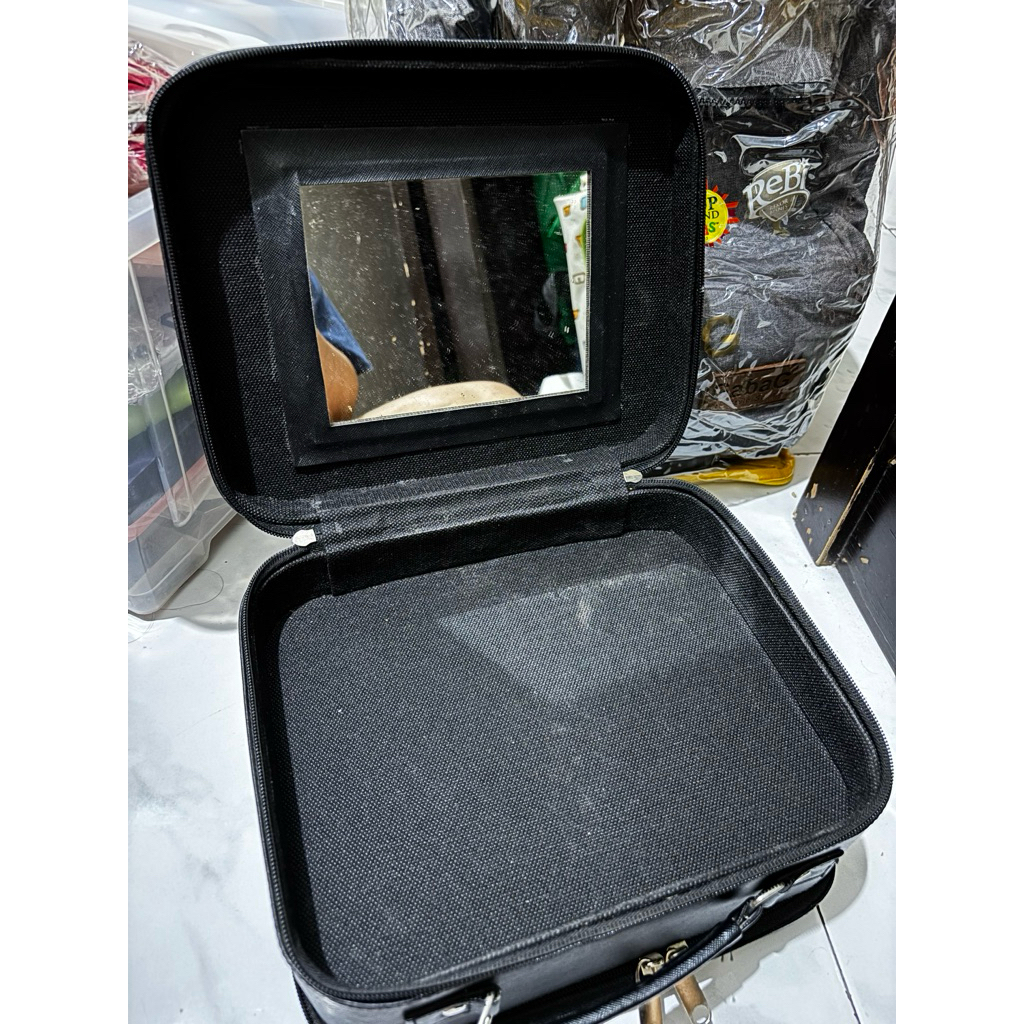 Preloved - Make Up Case