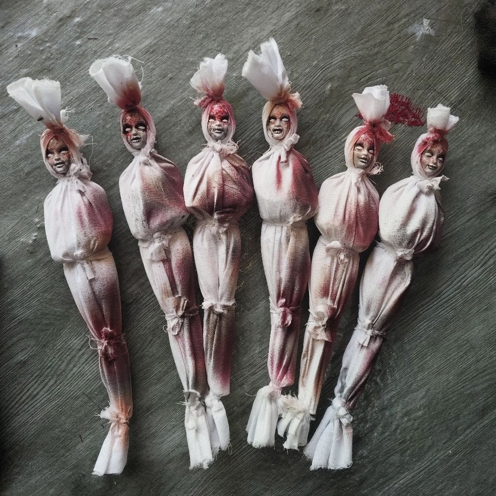 Boneka Seram Horor creepy Koleksi 30cm (Pocong, Kuntilanak, dll) oleh Theo.bwi