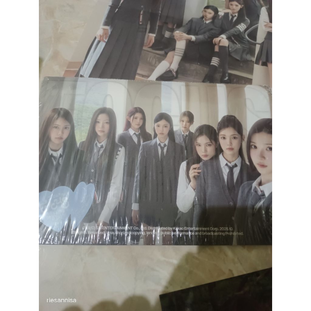 Album Hearts2Hearts Focus