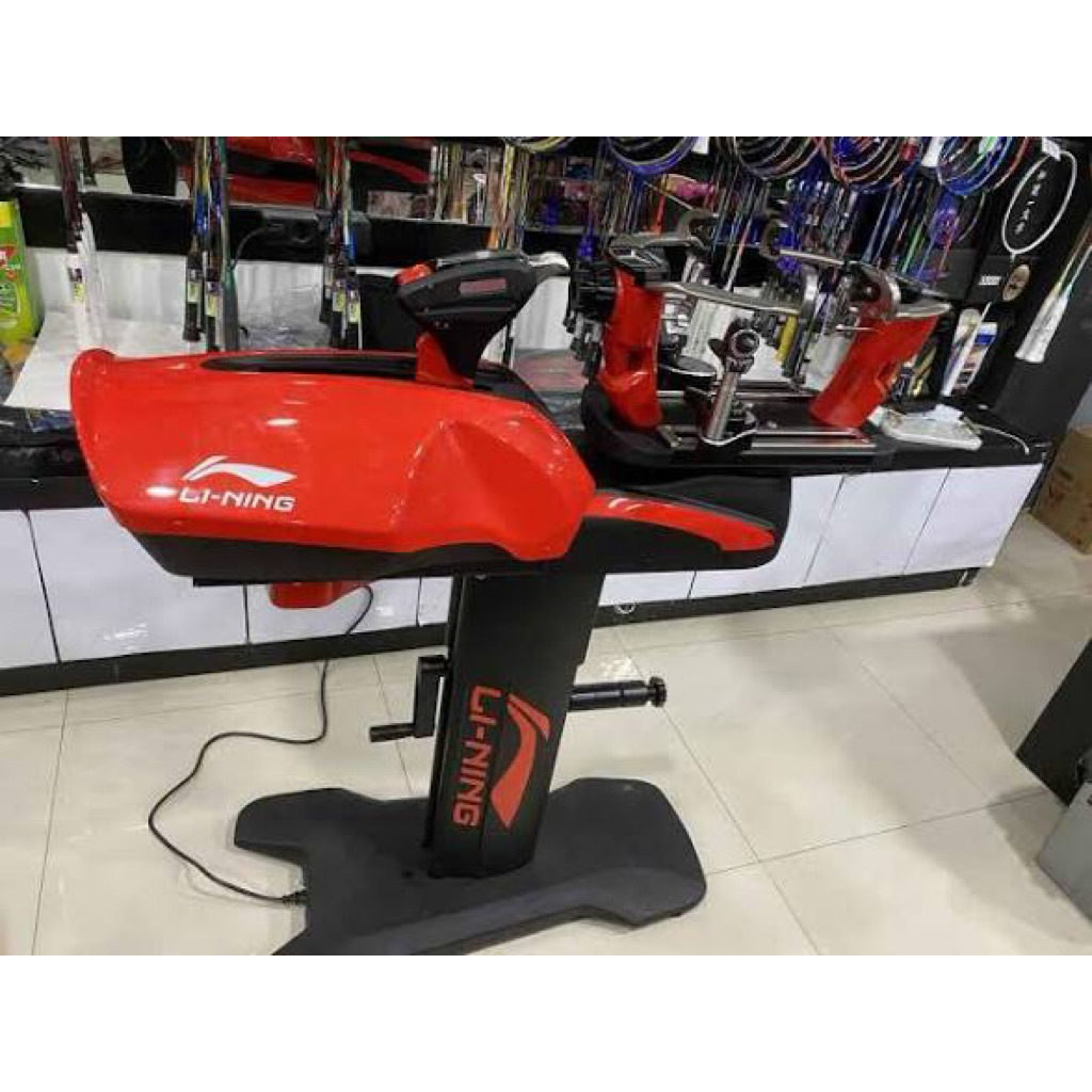 PASANG SENAR BULUTANGKIS BADMINTON MESIN MANUAL DIGITAL