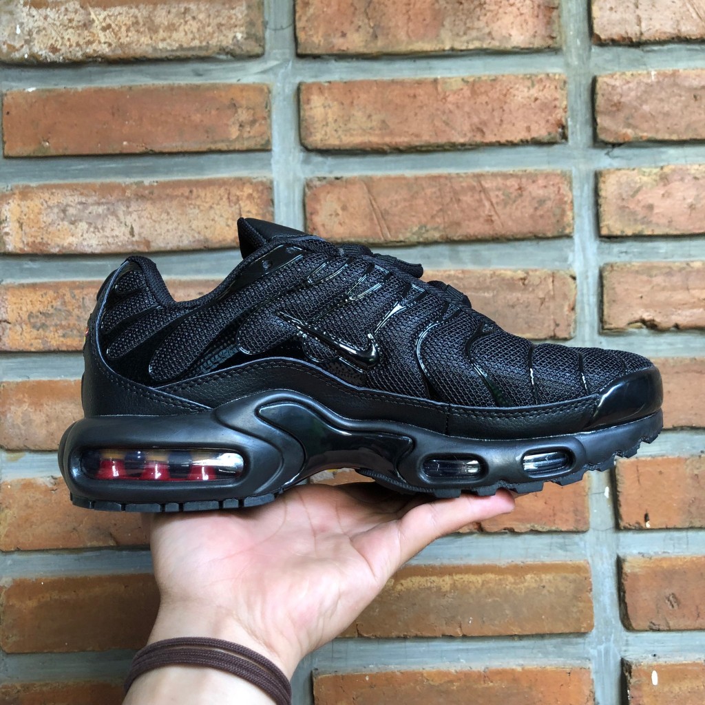 Sepatu Sneakers Air Max TN Plus Full Black