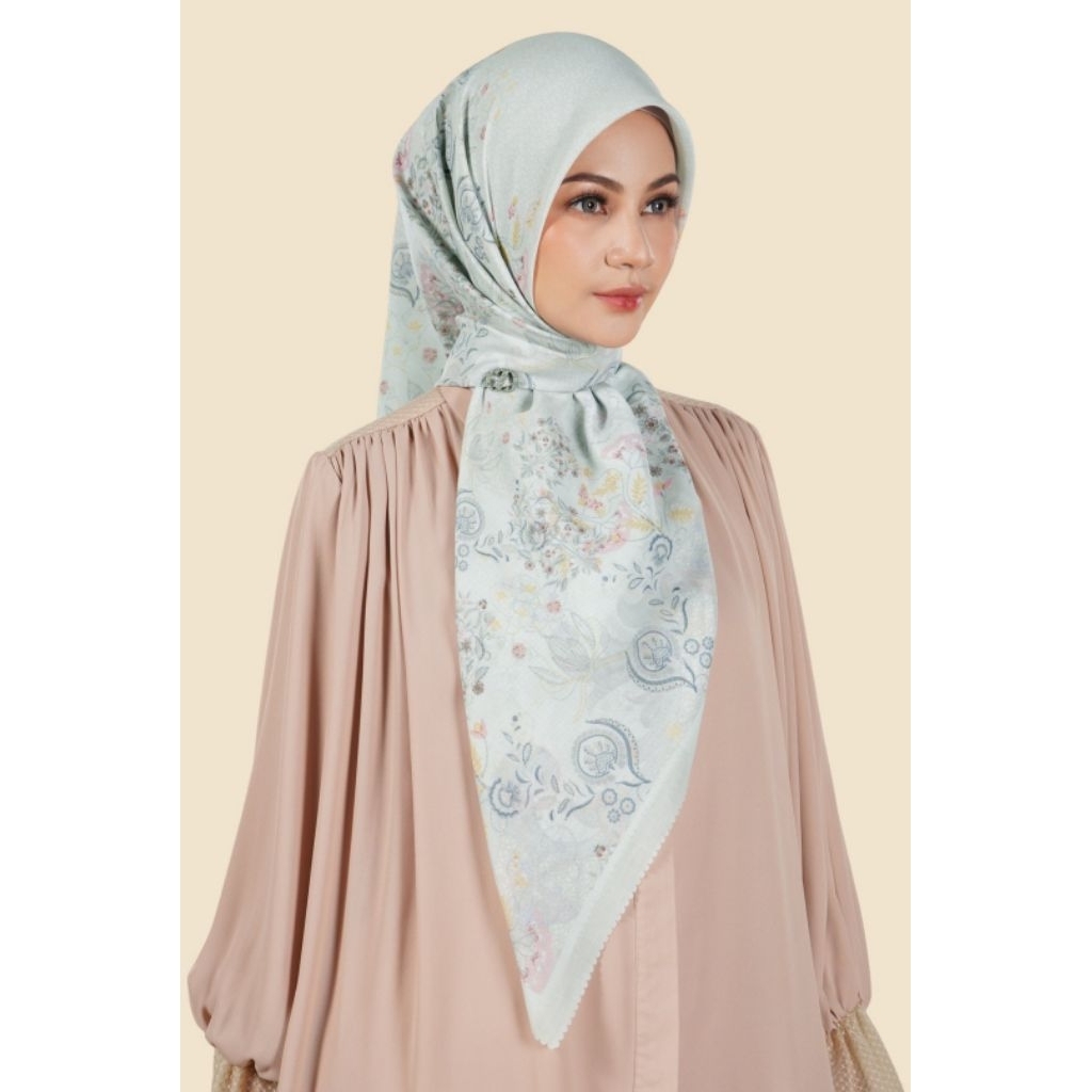 Zytadelia scarf Mariposa Series Aporia