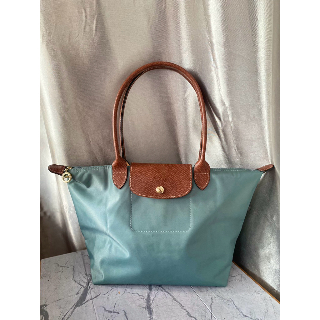 [PRELOVED NOT ORIGINAL] LC Medium Long Handle - Eucalyptus Green