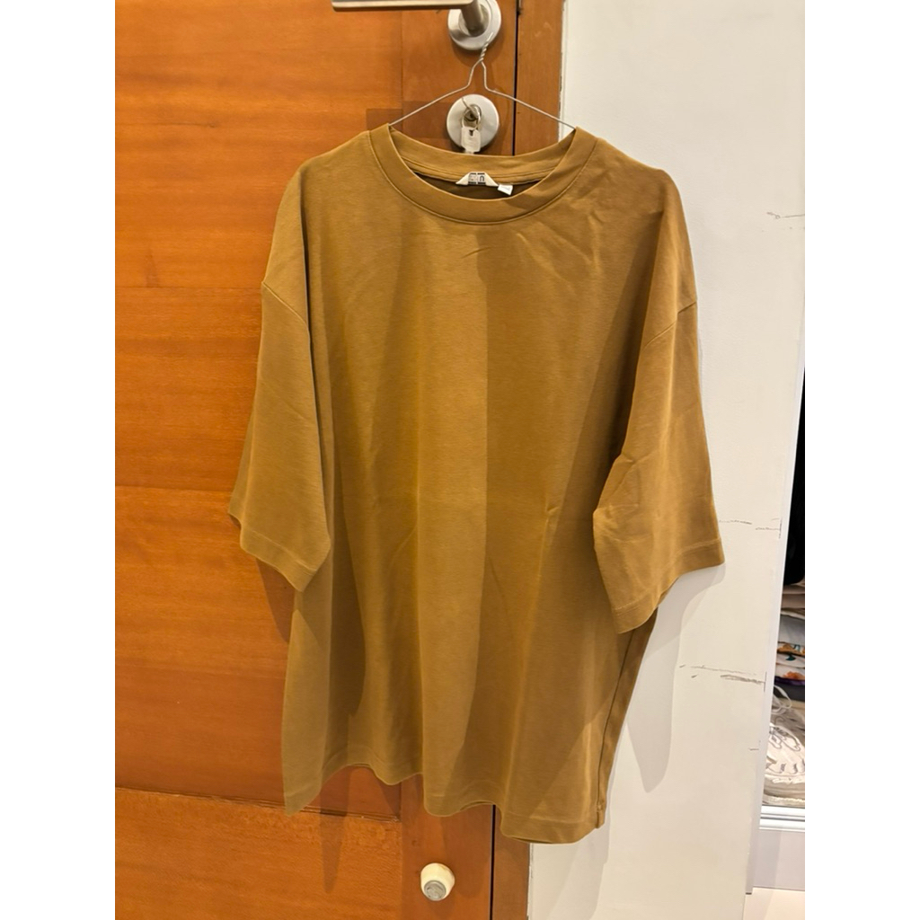 Preloved Uniqlo Airism Oversized Tshirt XL