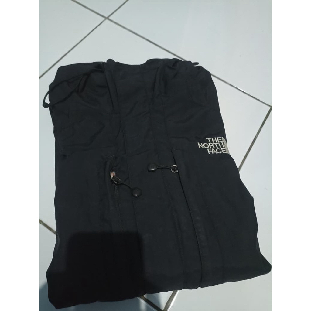 jaket tnf