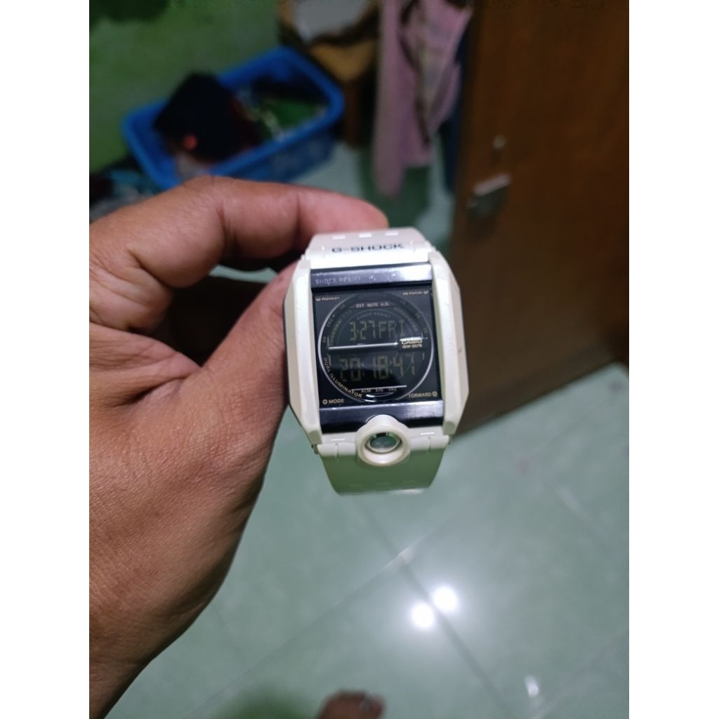 gshock  g8100a