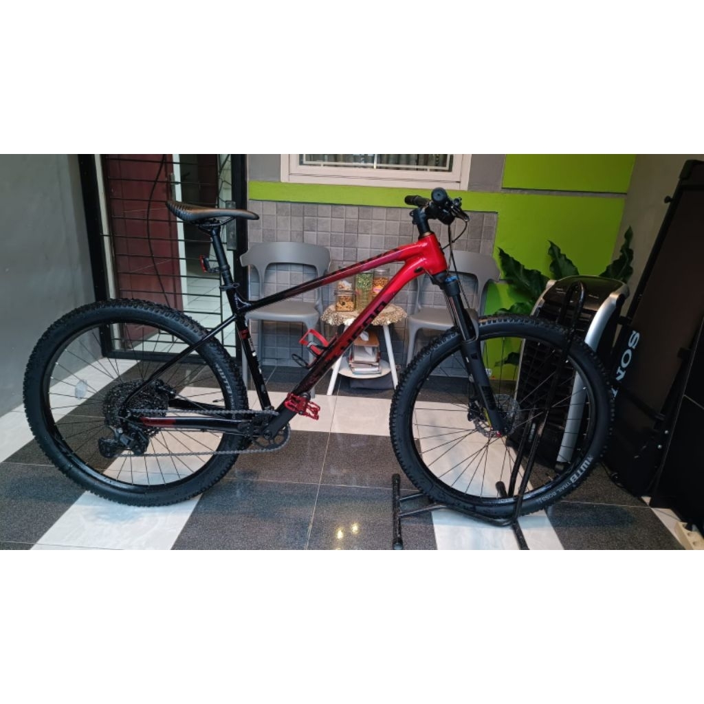 Xtrada 6 2025 (L.27,5) Bekas