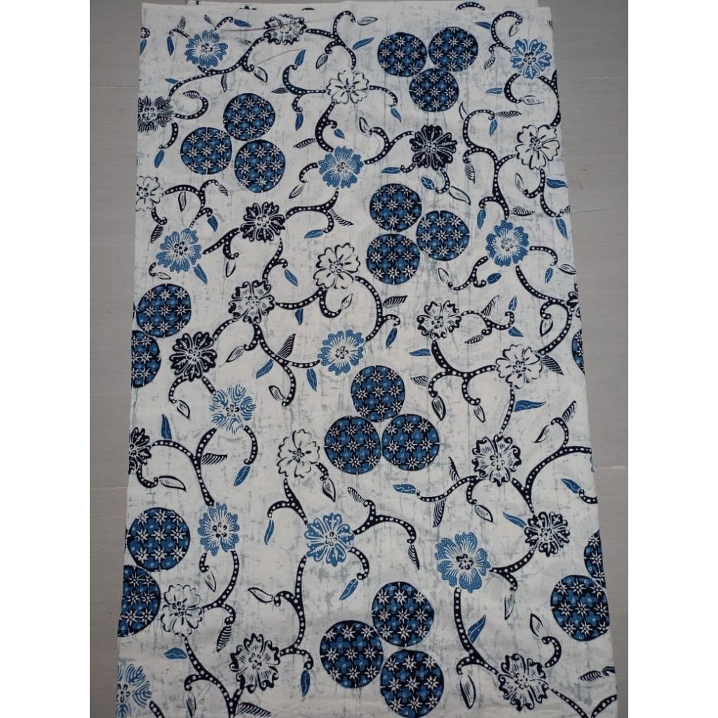 Batik Tulis Warna Alam Solo