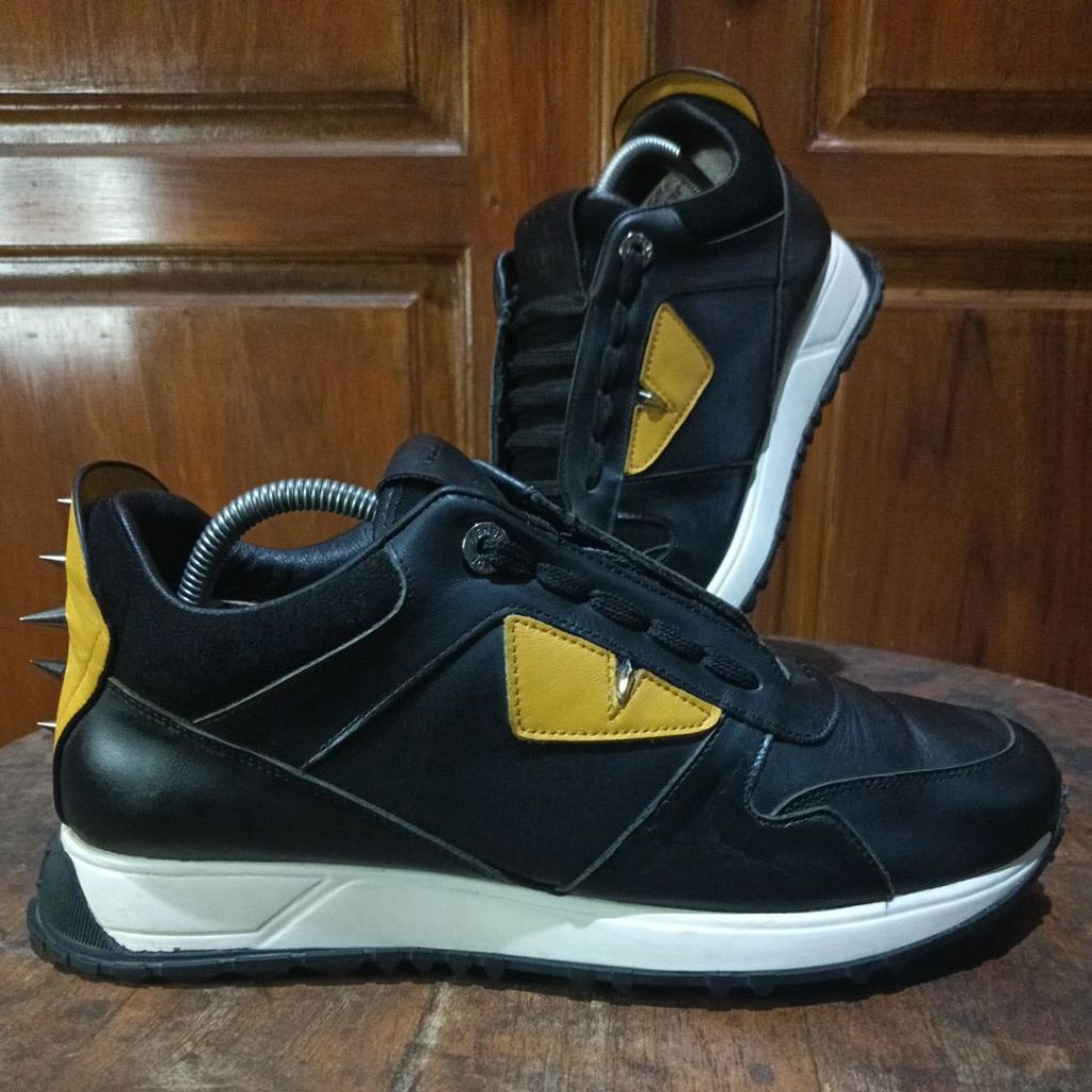 sepatu Fendi monster size 9/43