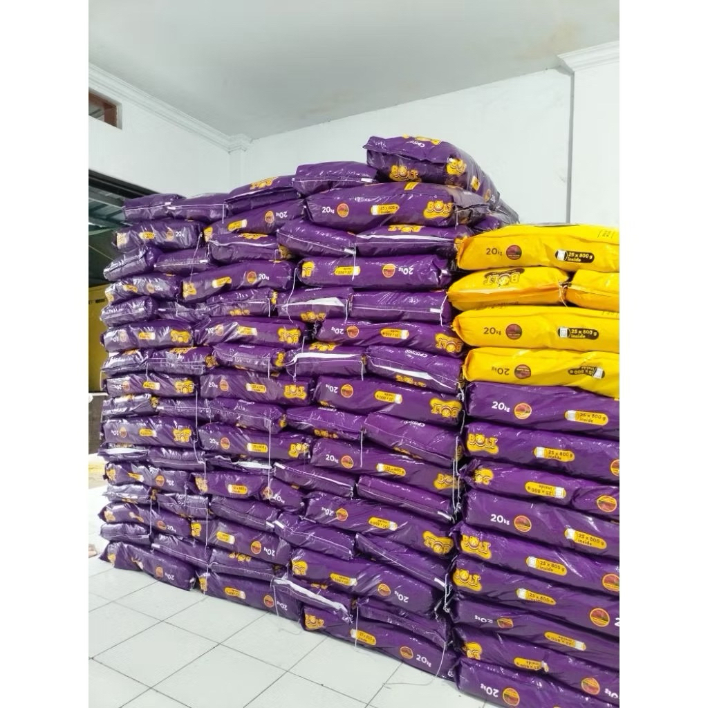MAKANAN KUCING BOLT 20 KG