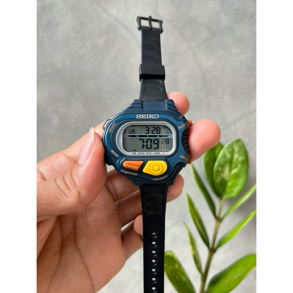 Vintage 90’s SEIKO SUPER RUNNERS WATCH Digital Blue, jam seiko super runners, not n*ke triax