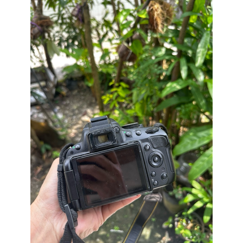 nikon d5100 body only minus