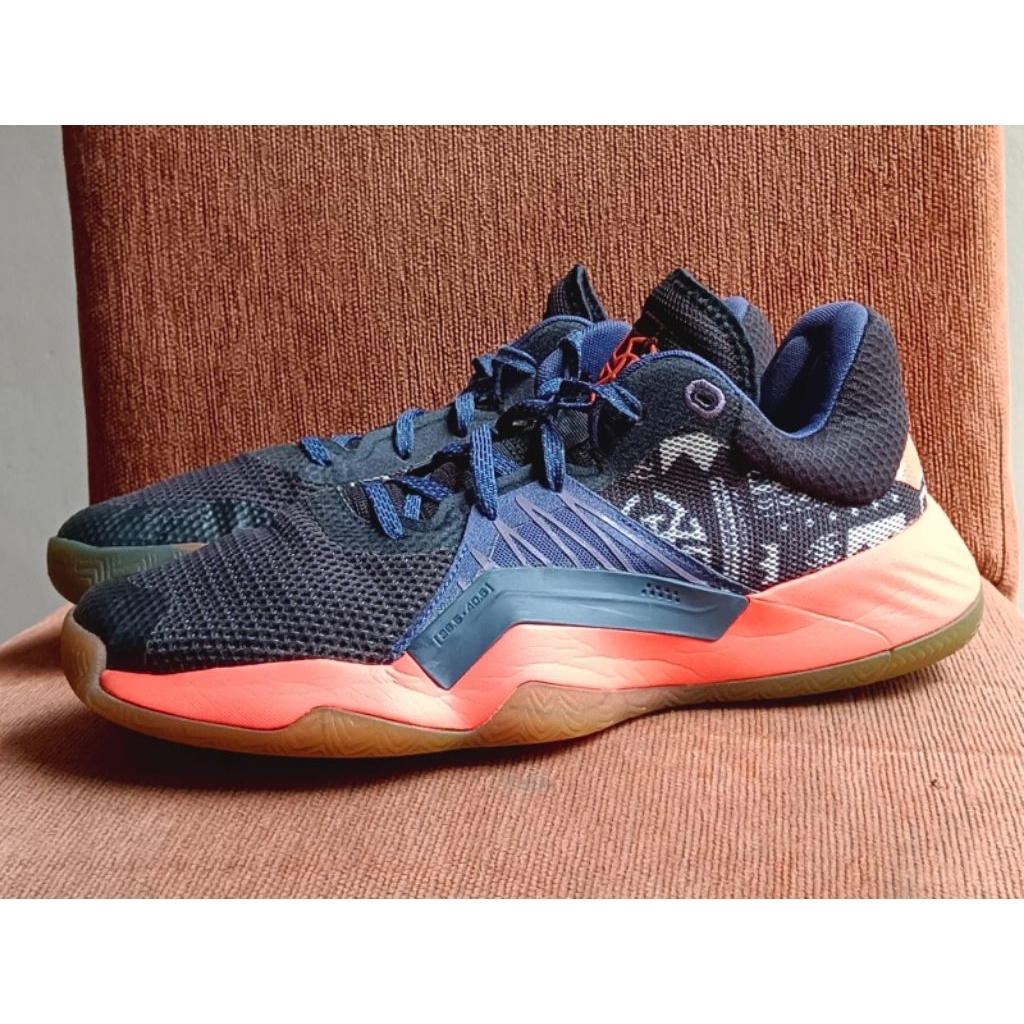 adidas don issue size 42