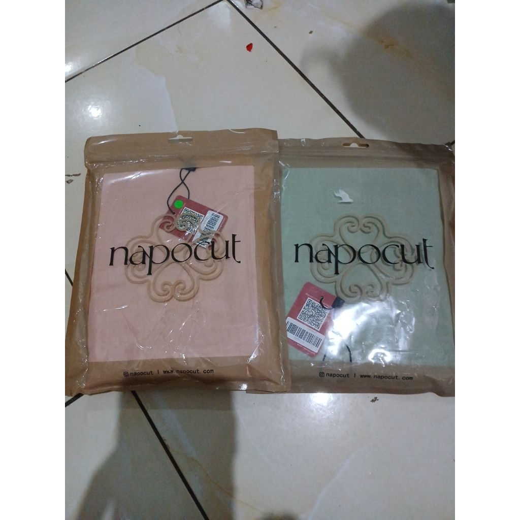 Napocut Hijab paris segiempat polos premium