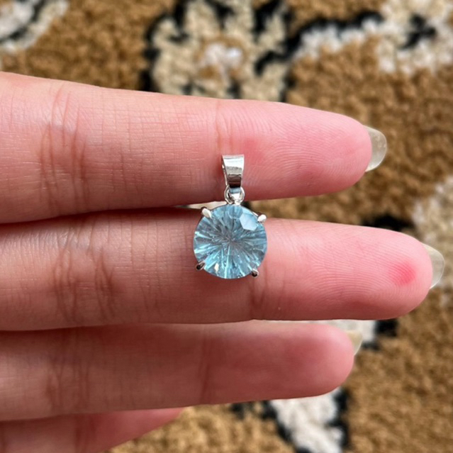 Liontin permata Natural Blue Topaz