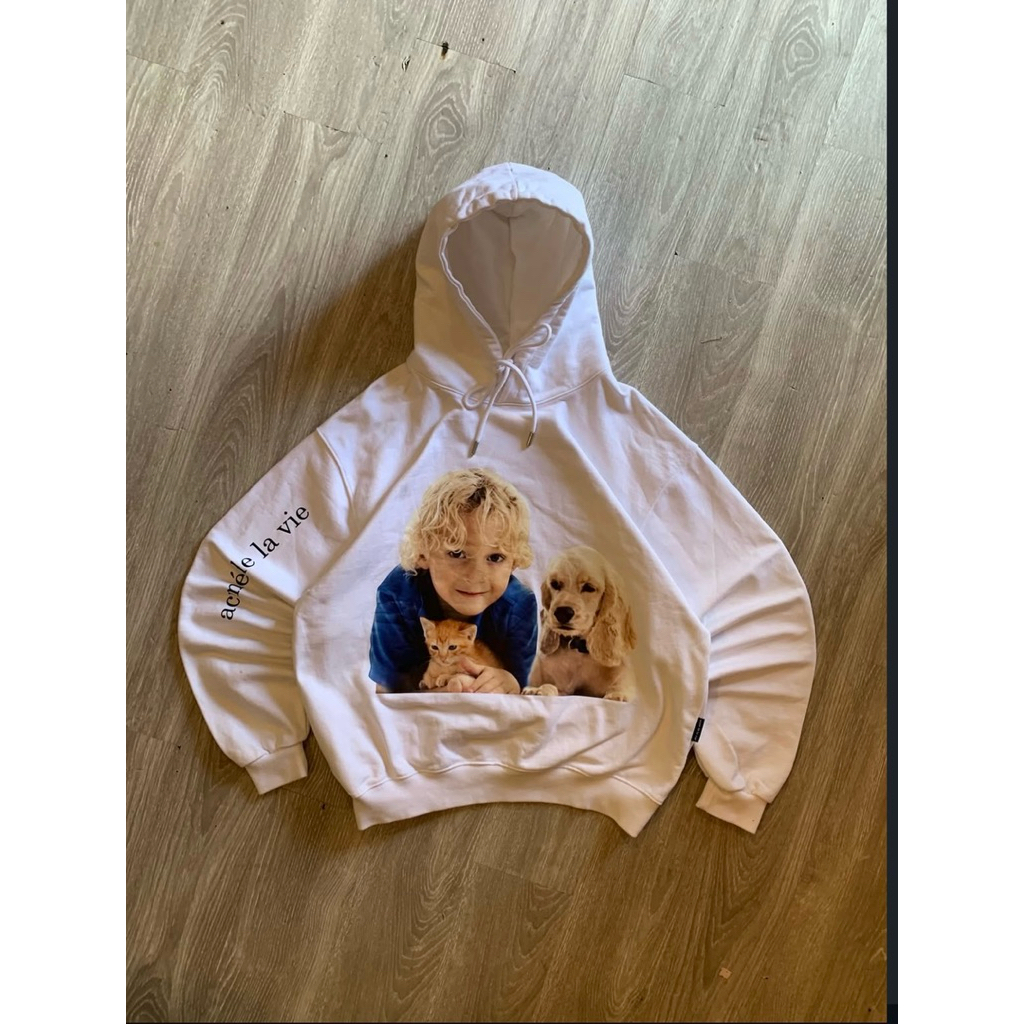 hoodie adlv boy and cat
