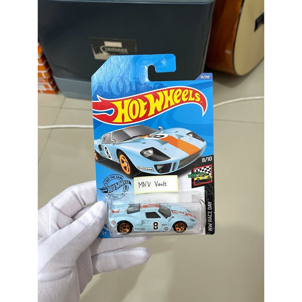 Hot Wheels Ford GT-40 Gulf (Mainline) - HW Race Day 2020 (Light Blue / Biru Muda)
