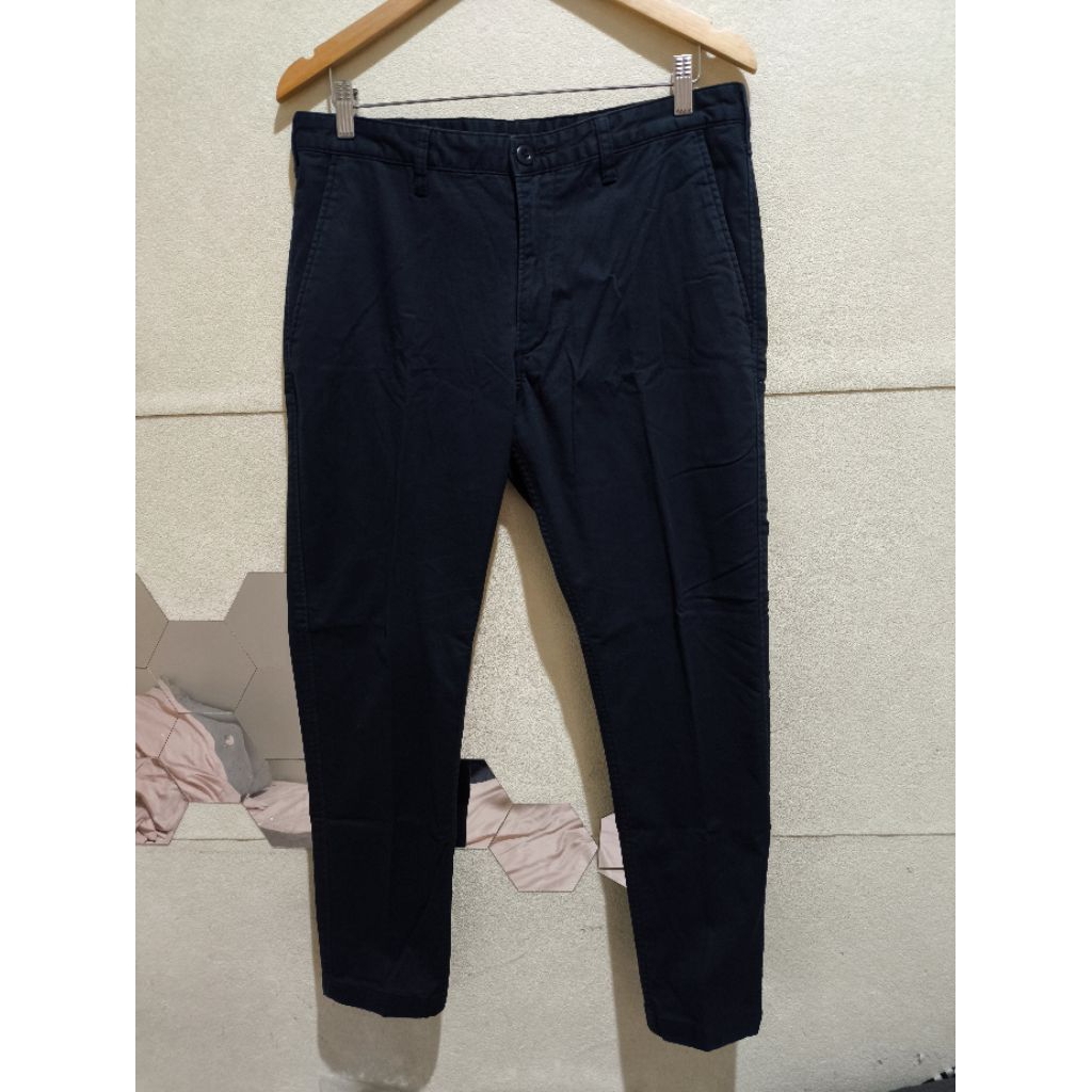 Long Pants Chino  Uniqlo Navy Size 32-33 Original