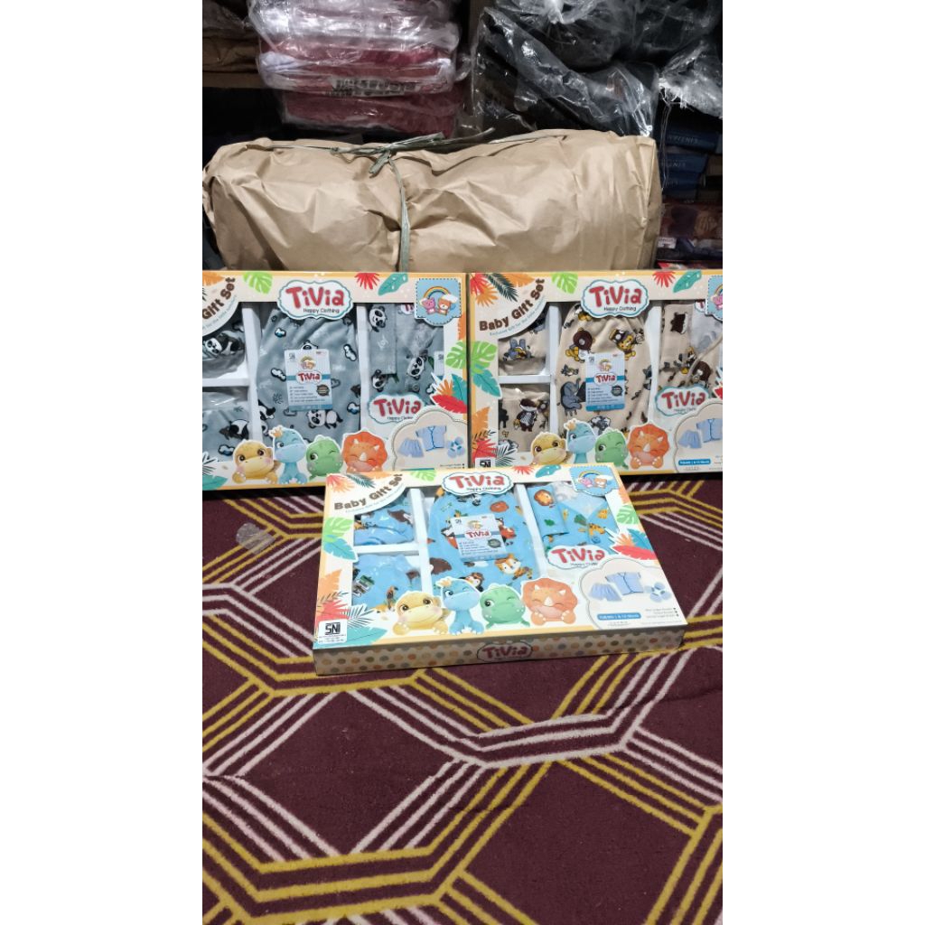 Tivia Baby Gift set/Hampers Bayi Newborn/Kado lahiran/Baju bayi set
