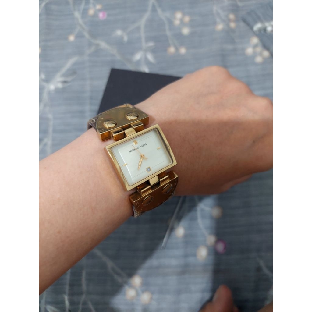 Preloved Jam tangan Michael Kors (Ori)