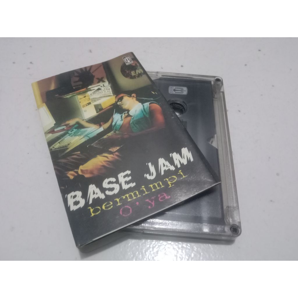 Kaset Pita Base Jam Bermimpi