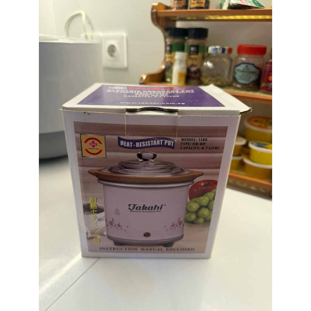 Takahi slow cooker