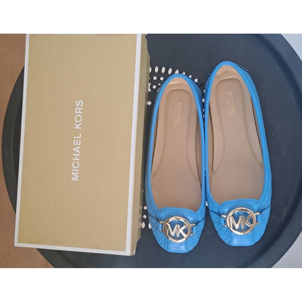 preloved sepatu MK ori