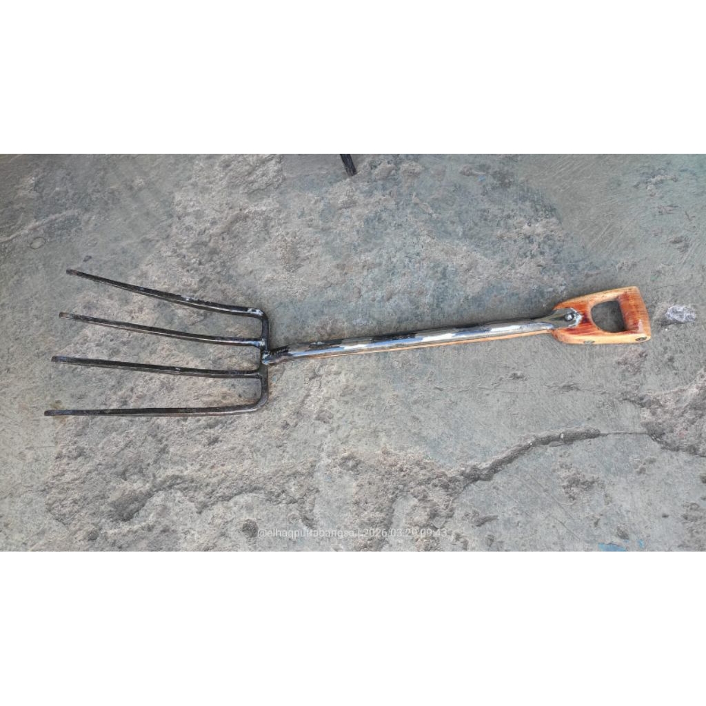 Garpu Tanah Perkebunan Pertanian Baja Super