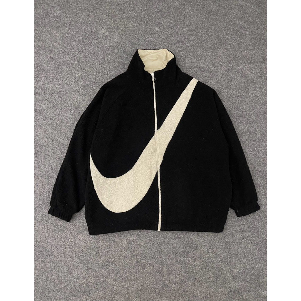 nike big swoosh original