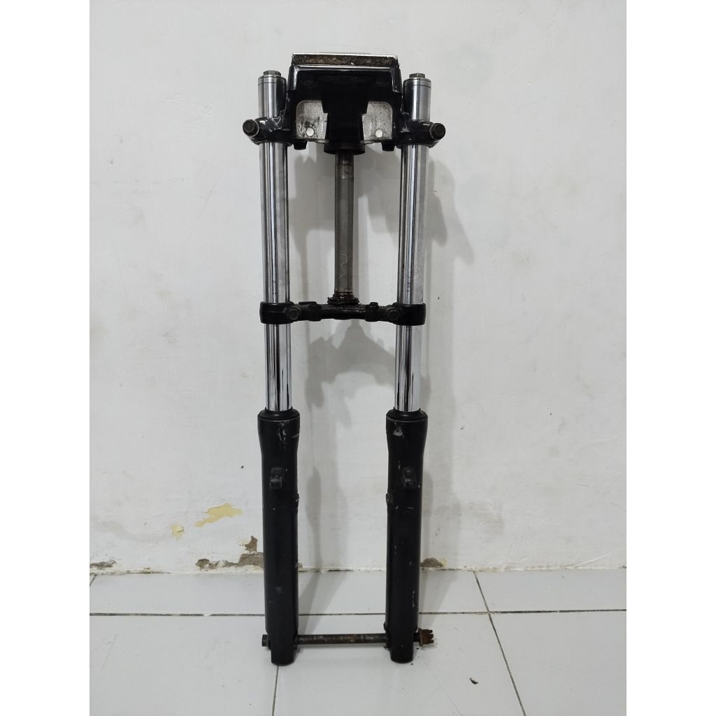 SHOCK DEPAN TIGER REVO ORIGINAL SET