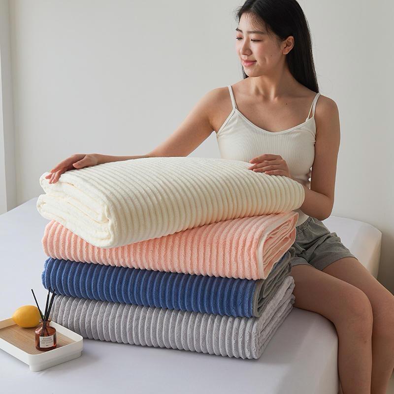 Selimut Dewasa Bulu Halus Lembut Tebal Embos Polos Uk 180x200 Berkualitas